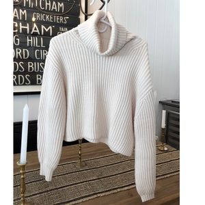 Aritzia Babaton Guell Sweater Size Small